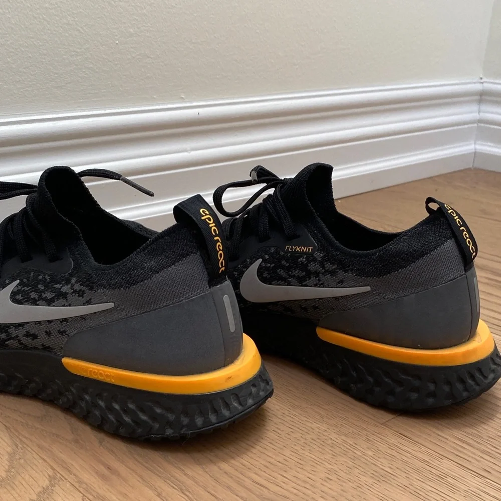Nike Epic React Flyknit 2 Black and Gray Sneakers with Orange Detail, 6 1/2 or 7 - Picture 6 of 16